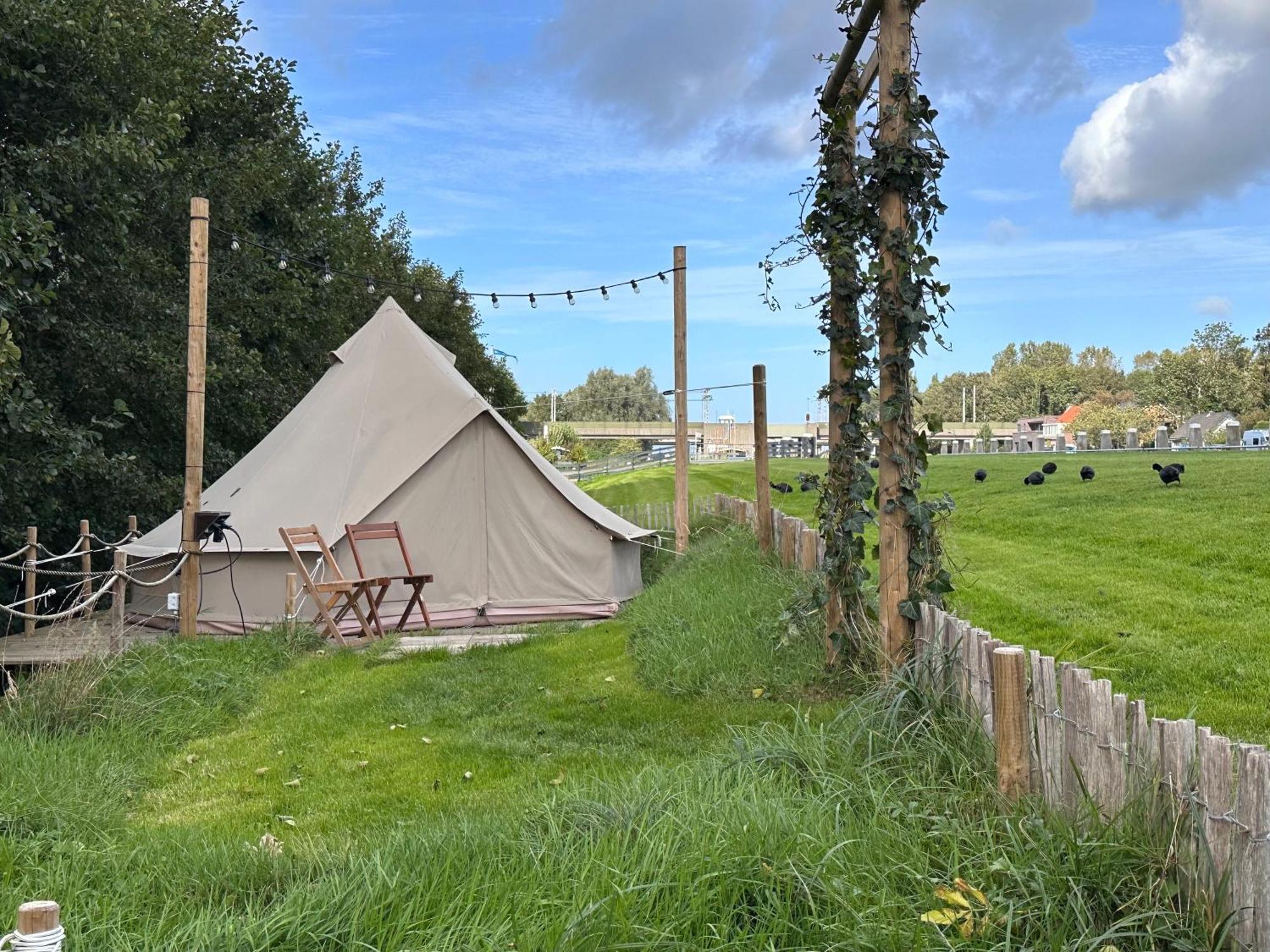 Glamping De Hof Van Eeden Warmond Exterior photo